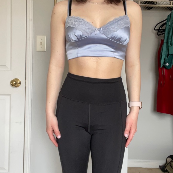 Garage Croptop - Picture 1 of 1